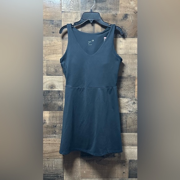 NEW Gap Fit Women’s Black V-Neck Fully Lined Active Tank Dress Size Small S - Picture 1 of 4